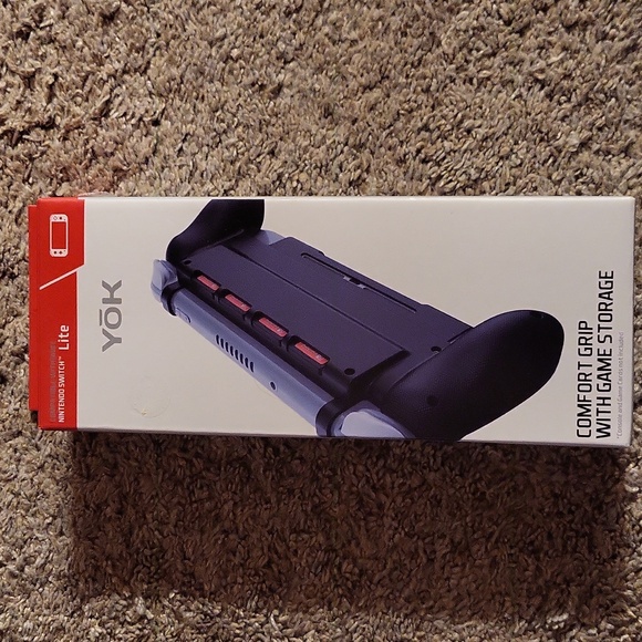Yok Black Ergo Comfort Grip with Game Storage for Nintendo Switch Lite - Picture 1 of 5